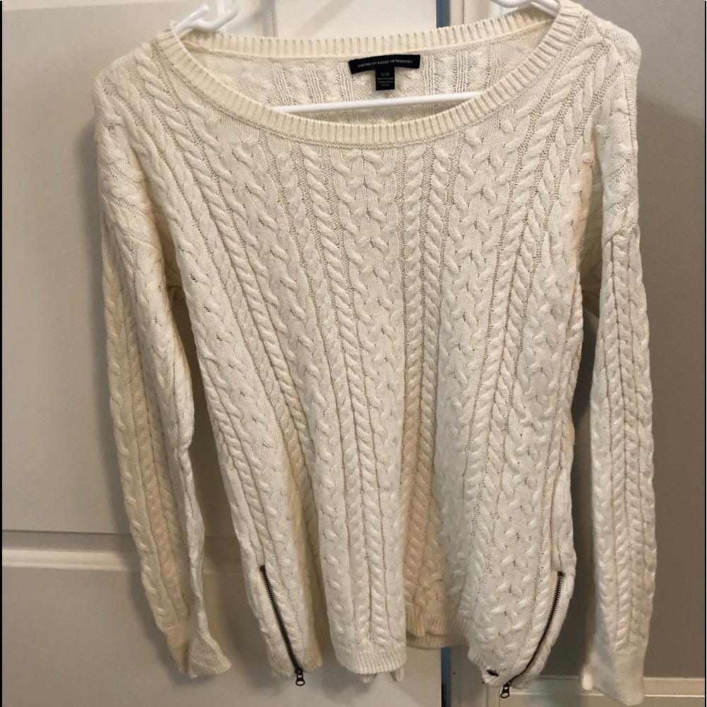 super cute zipper sweater!